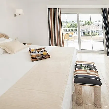 Ona Village Aparthotel