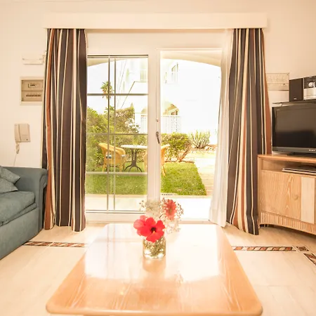 Aparthotel Ona Village