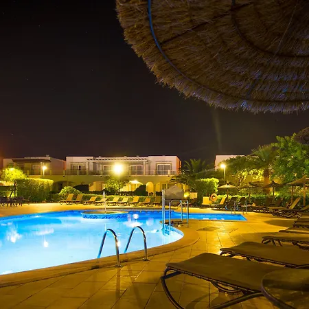 Ona Village Aparthotel