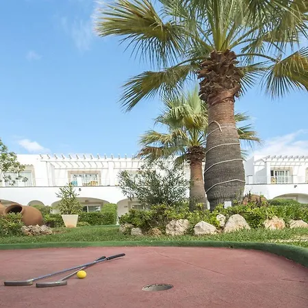 Ona Village Aparthotel 4*