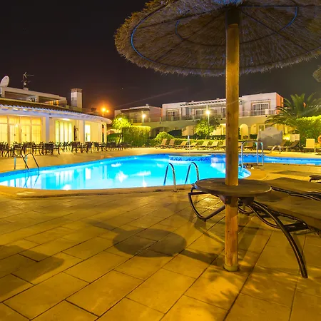 Aparthotel Ona Village
